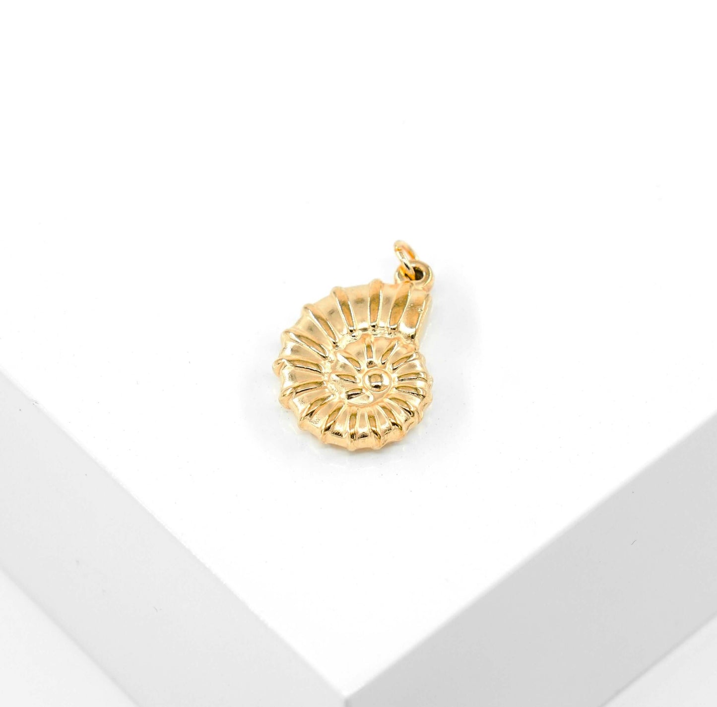 Golden Shell Charm DYO