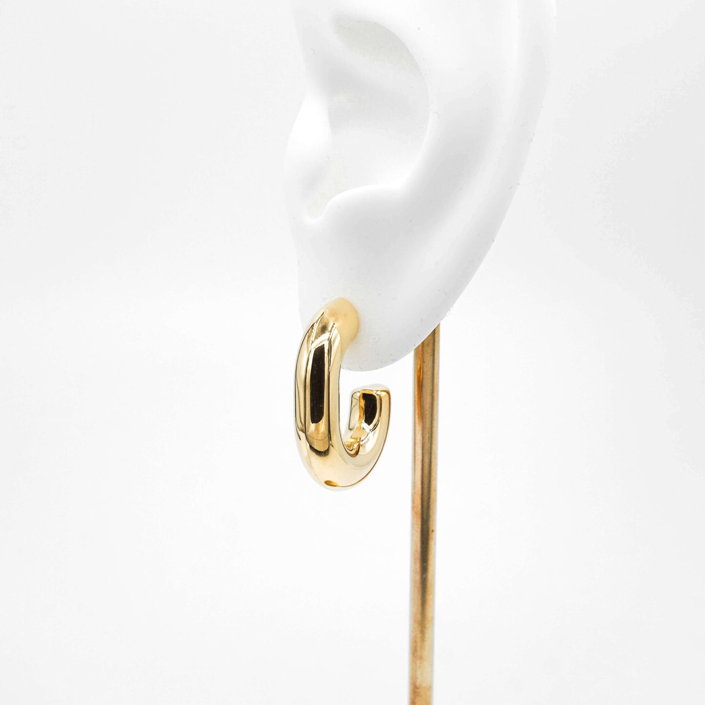 Korvakorut ovat soikiomaiset paksut renkaat.