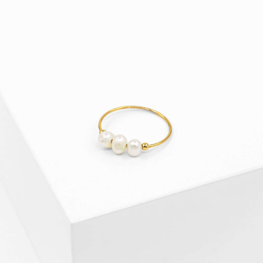 Elise Pearl Ring - Siro kullattu helmisormus - vedenkestävät korut - Jewelbox