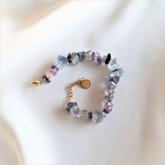 Cora Crystal Bracelet - Rannekoru violetin sävyisistä kristallihelmistä - Koru kullattua ruostumatonta terästä - Jewelbox