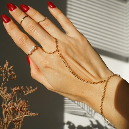 Holly Hand Chain