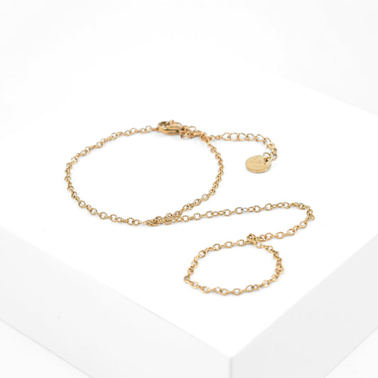 Holly Hand Chain