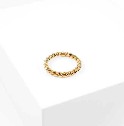 Gemma Ring