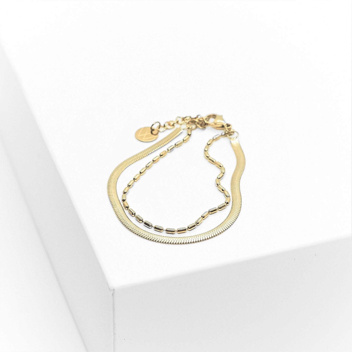 Jordyn Bracelet - kultainen rannekoru kahdella ketjulla - koru kullattua ruostumatonta terästä - Jewelbox